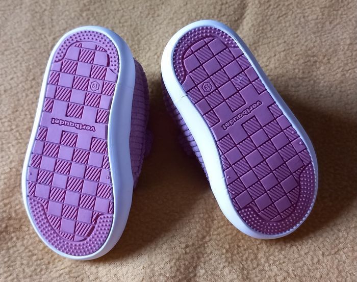 Magnifiques baskets pointure 19 🌸 Vertbaudet - photo numéro 2
