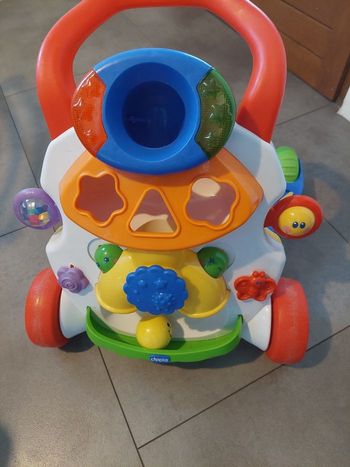 Déambulateur trotteur Chicco