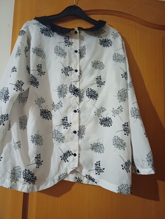 chemise bi color blanc a fleur noir