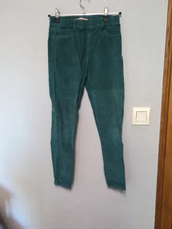 Pantalon velours côtelé fille 9/10 ans