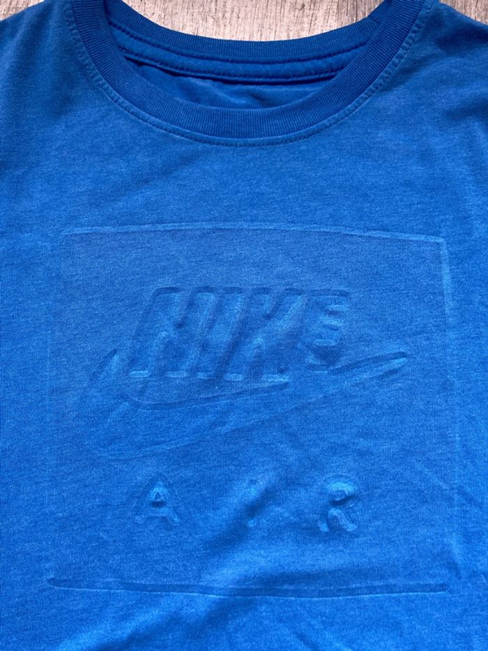 Lot 2 tee-shirts Nike dry fit 8-9 ans - photo numéro 3