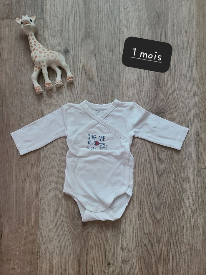 Body 1 mois