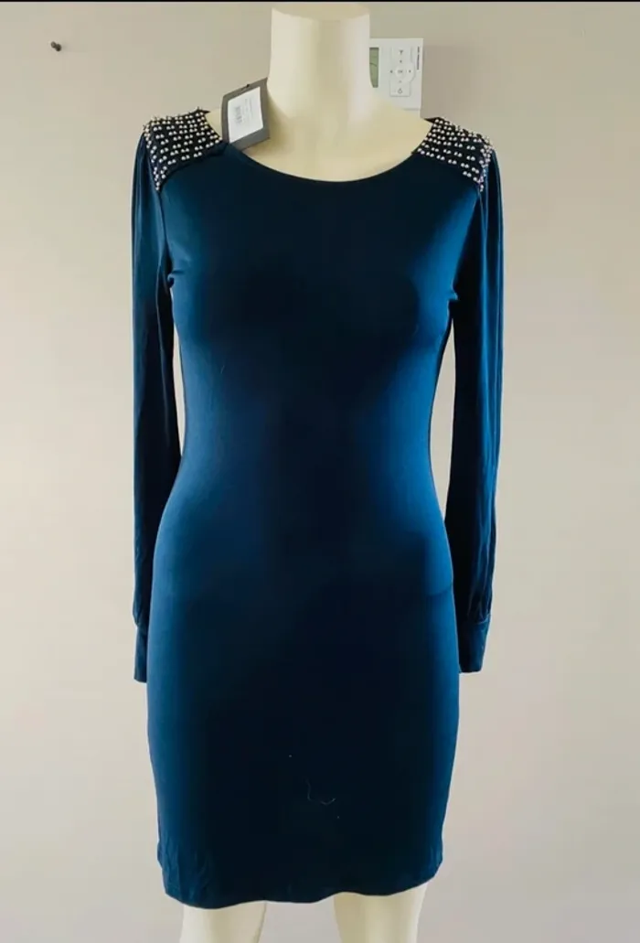 Robe pull fine Mela London taille 36
