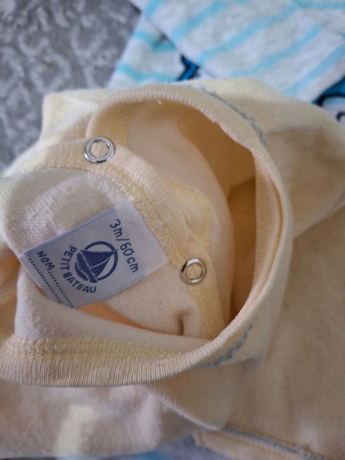 Lots de vêtements - photo numéro 3