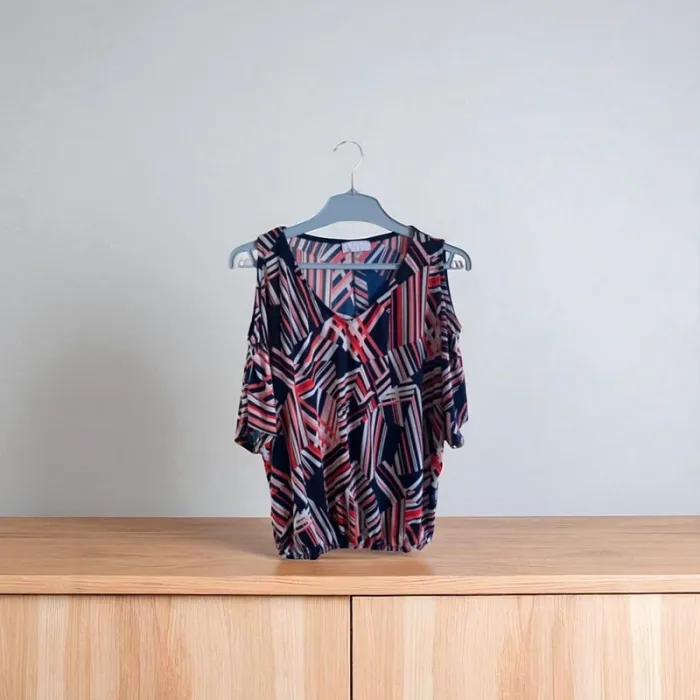 Blouse tendance épaule dénudée Miss Glammy – Taille XL – Très bon état