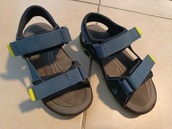 Sandales bleu Creeks à scratch T27