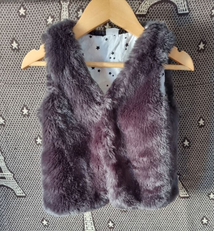 Veste sans manches fausse fourrure noir 1½-2ans