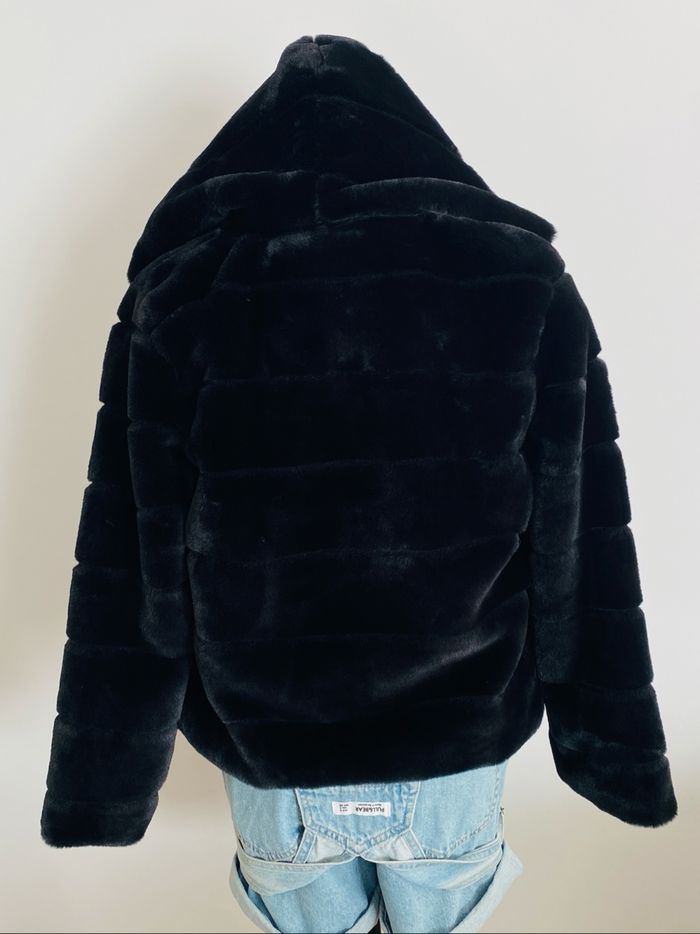 Veste Manteau Fausse Fourrure Toute Douce noire capuche - photo numéro 7