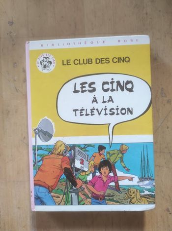 Les Cinq à la télévision Le Club des Cinq Bibliothèque Rose cartonnée 1976