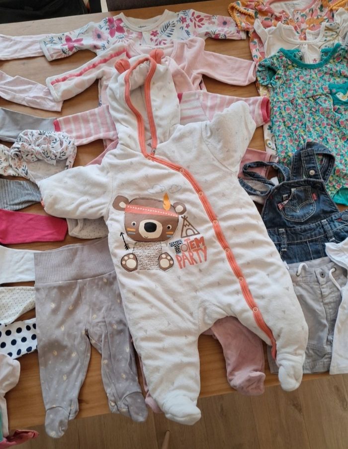Lot de vêtements fille 3 mois - photo numéro 2