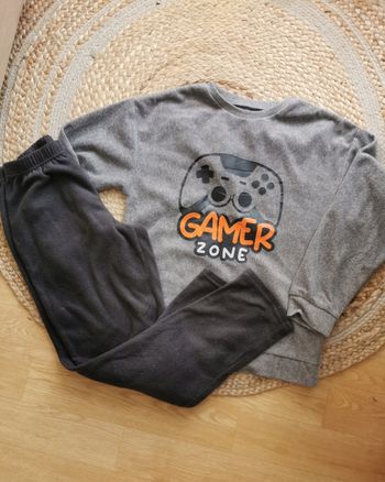 Pyjama chaud