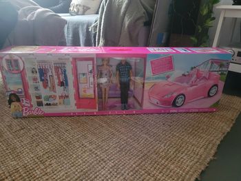 Maxi Coffret Barbie® et Ken® avec dressing et cabriolet 💖