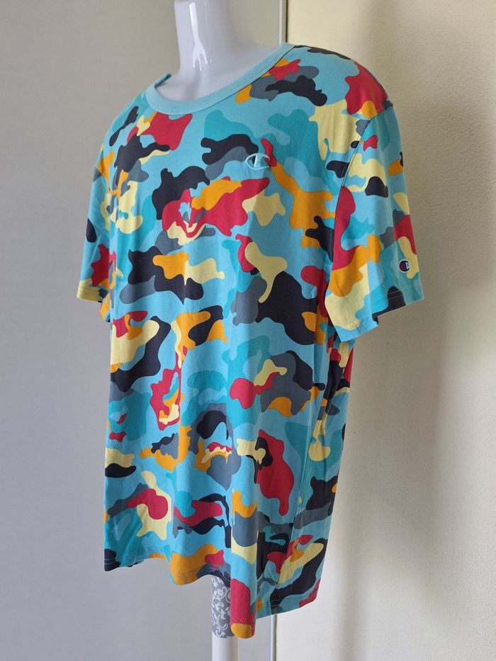T-shirt taille XL marque Champion - photo numéro 2