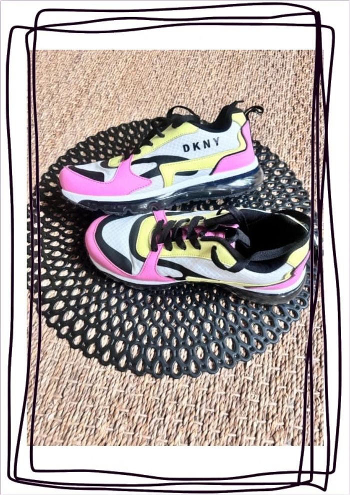 Baskets rose jaune dkny