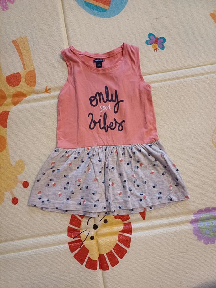 Lot robes 2 ans - photo numéro 2