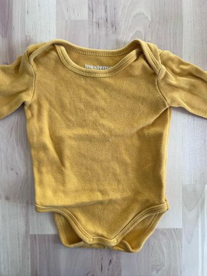 7 bodies 9 mois manches longues + 5 offerts - photo numéro 6