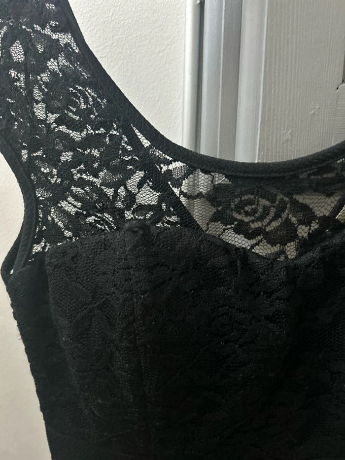 Robe noire - photo numéro 2