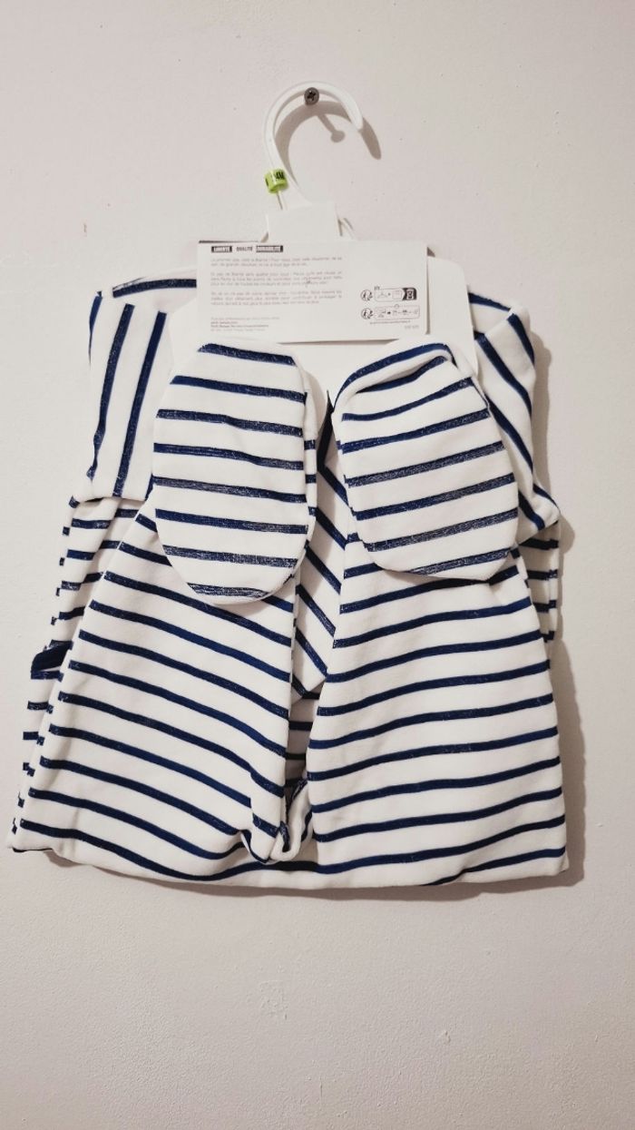 Combinaison/grenouillère - photo numéro 2