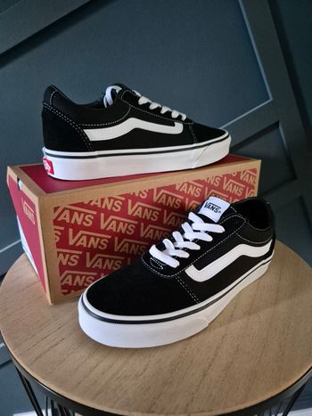 Vans Ward 38