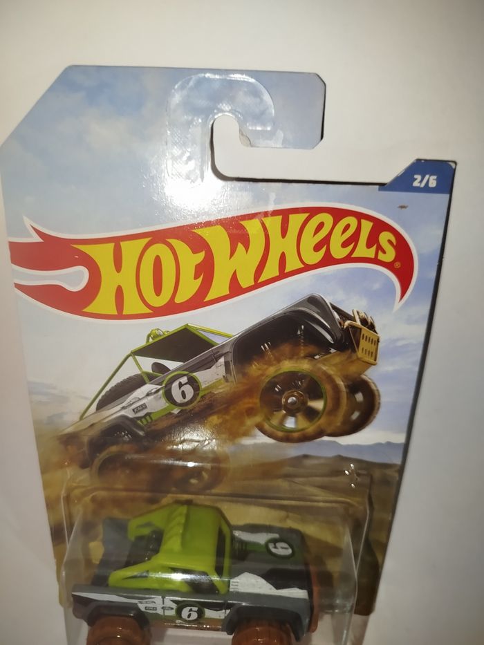 Hot Wheels Custom Ford Bronco Série Off Road Trucks 2019 - photo numéro 9