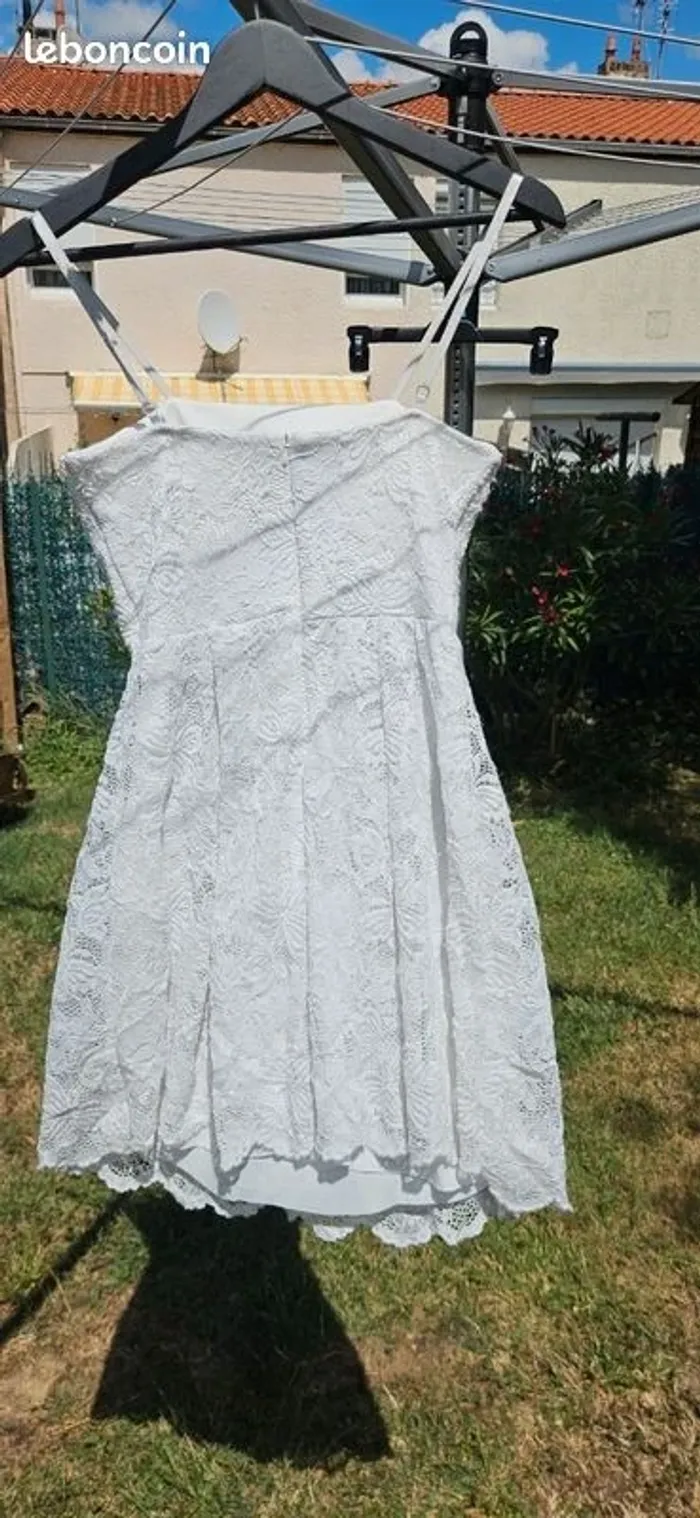 Robe dentelle - photo numéro 3