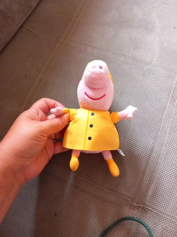 Peluche peppa pig - photo numéro 2