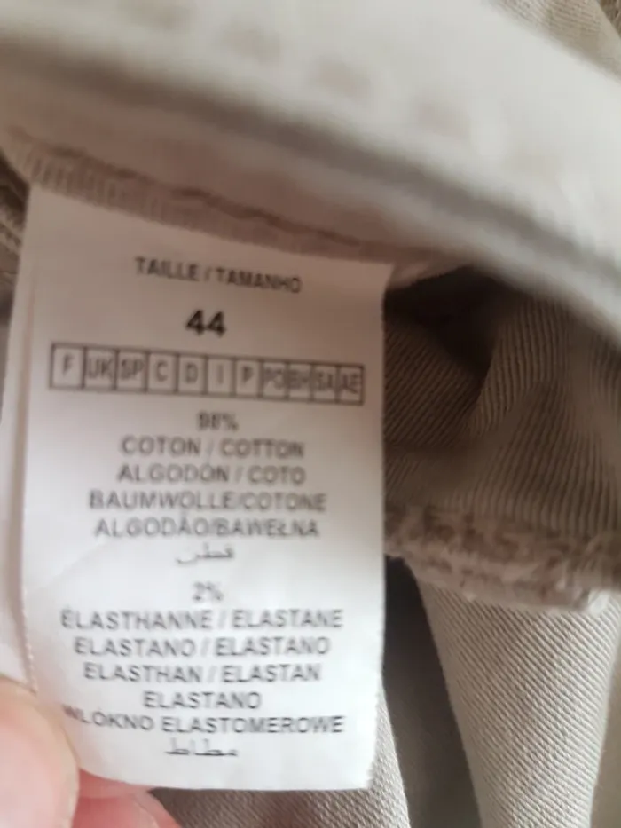 Pantalon creme/beige Basic One Taille 44 Neuf - photo numéro 2
