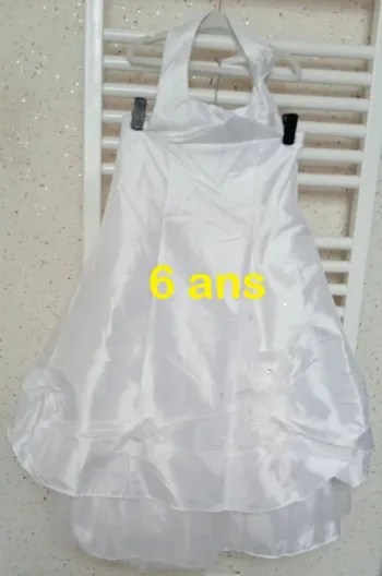Robe de cérémonie blanc / ivoire avec tulle attache cou Dejean Taille 6 ans