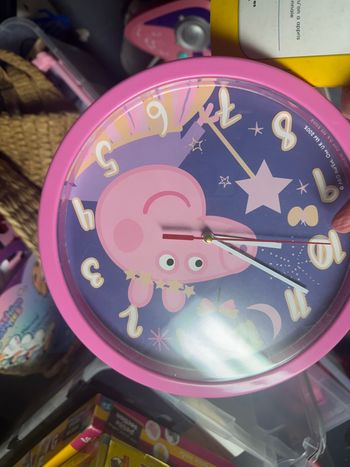 Horloge mural  peppa pig 1€