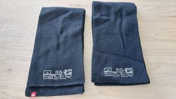 2 écharpes Quiksilver