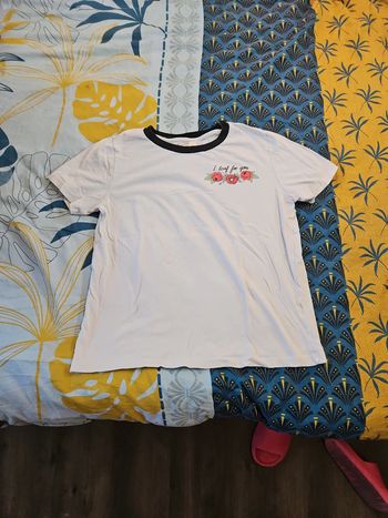 Tee shirt