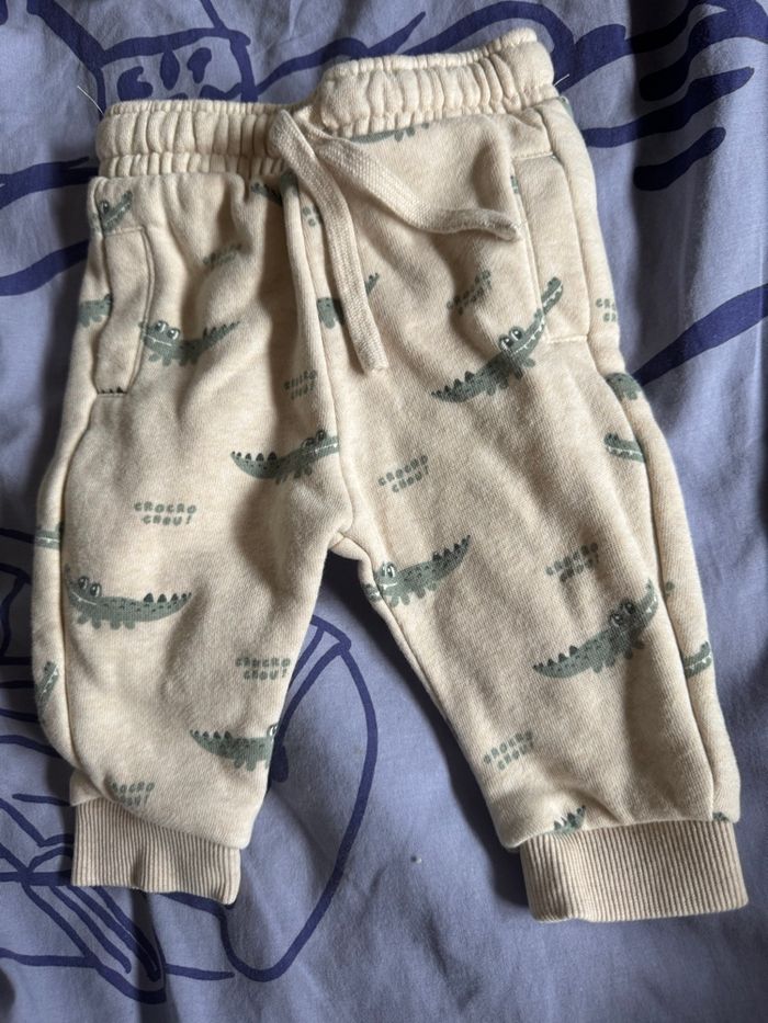 Pantalon motif crocodile taille 3 mois - photo numéro 3