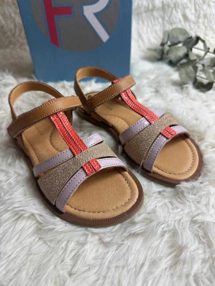 Paire de sandales Franco Romagnoli taille 29 - photo numéro 3