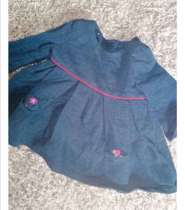 2 robes DPAM 9 mois - photo numéro 2