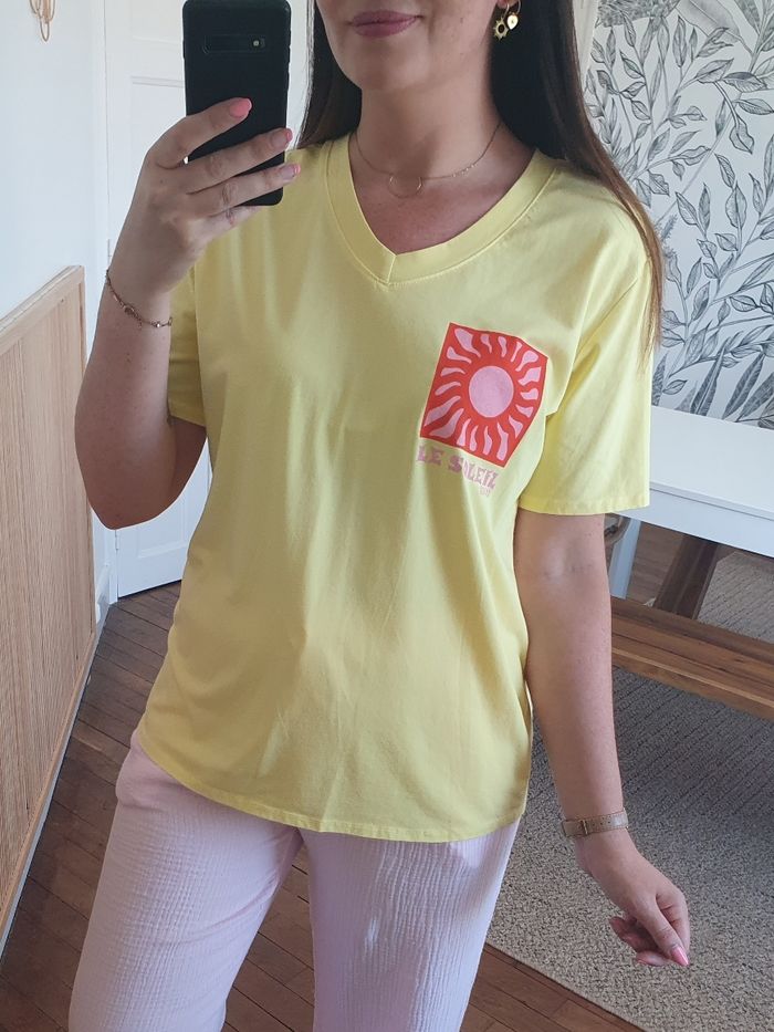 T-shirt oversize Le soleil jaune/rose Taille unique - photo numéro 3