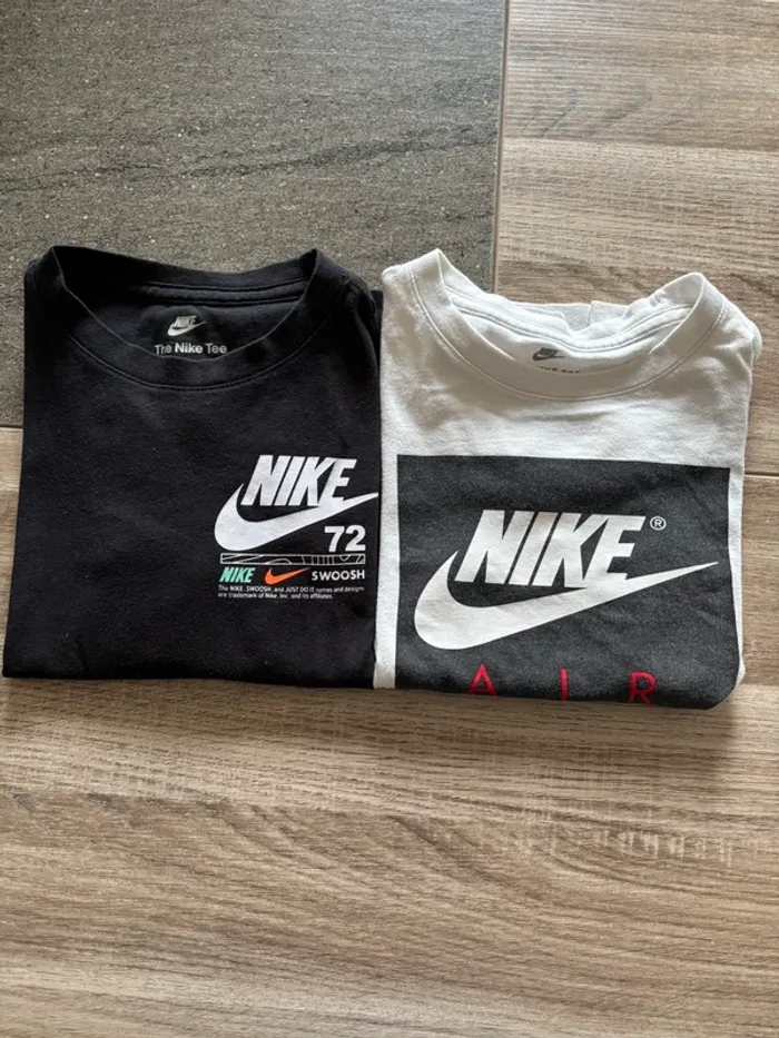 Tshirts nike 5/6 ans