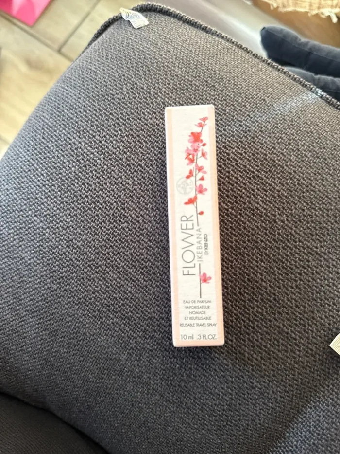 Mini vaporisateur réutilisable Kenzo flower