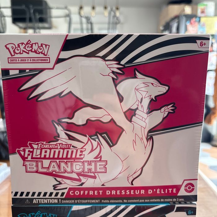 Lot 2 etb noir et blanc pokemon - photo numéro 2