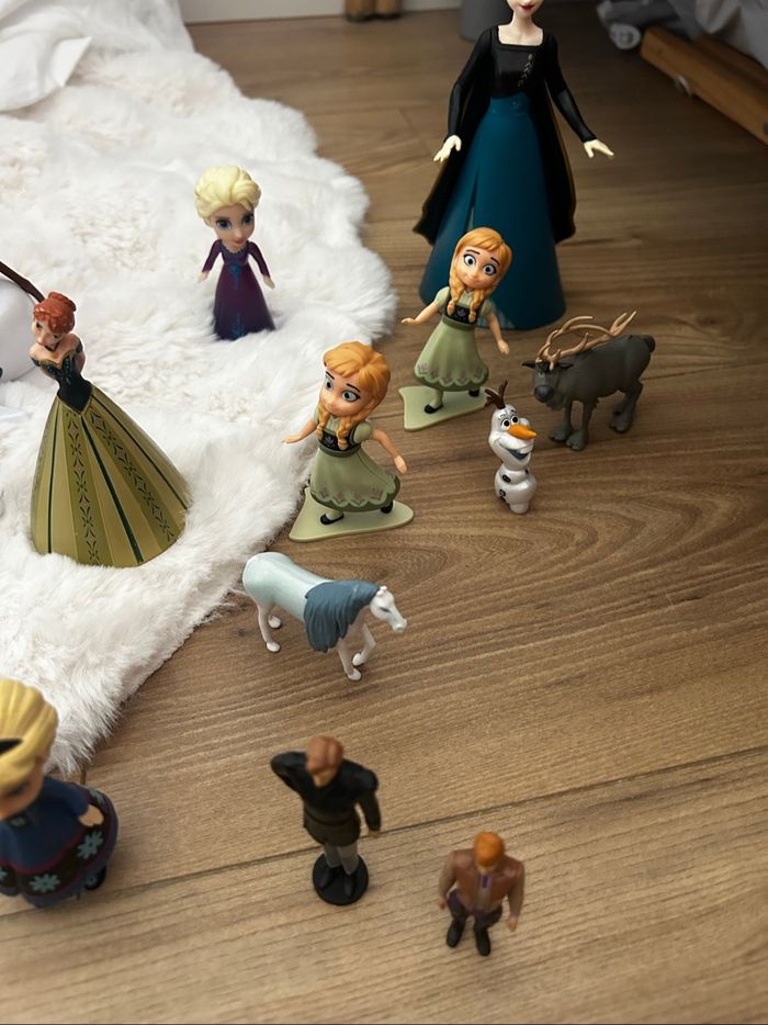 Gros lot figurine reine des neiges - photo numéro 4