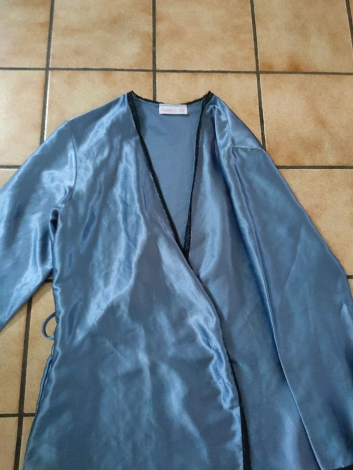 Peignoir satin - photo numéro 3