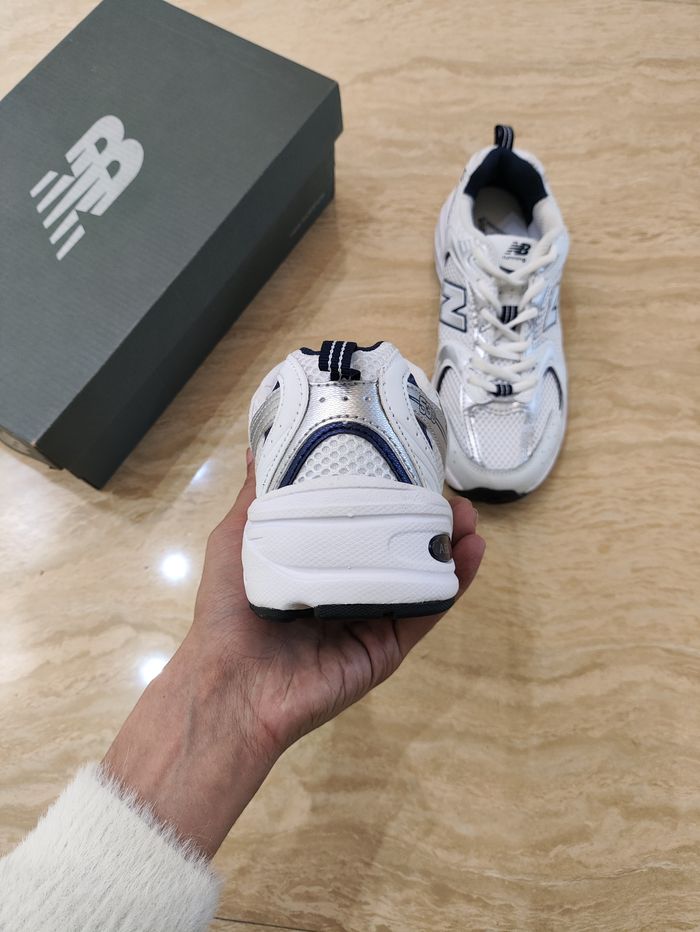 Baskets New Balance 530 taille 37 - photo numéro 4