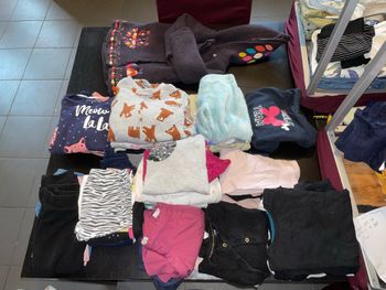 LOT VÊTEMENT FILLE