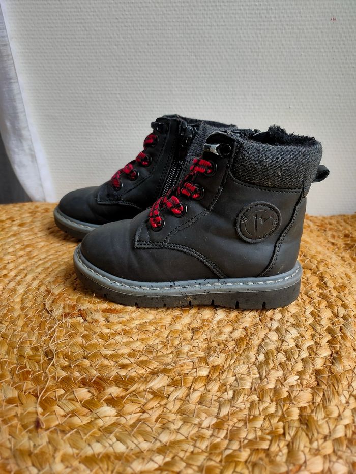 Bottines fourrées Kiabi taille 23 - photo numéro 2