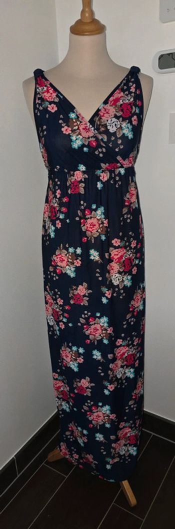 Robe longue fleurie Neuve Taille S/M