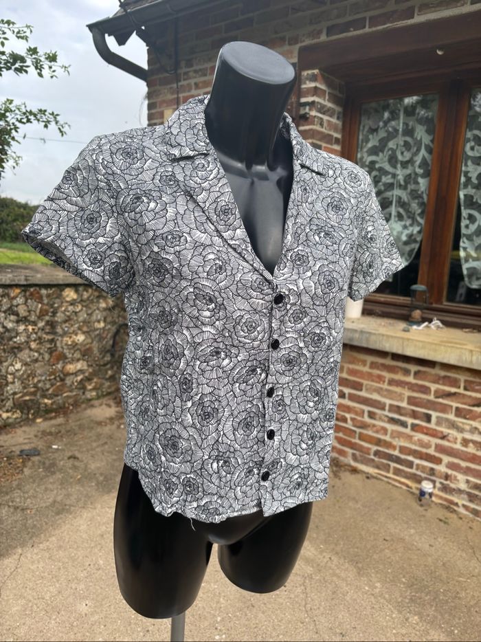 Chemise femme à motifs floraux – T36 - photo numéro 2