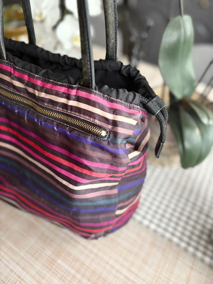 Sac à main Sonia Rykiel réversible - noir et rayer colorés de l’autre - en bon état - photo numéro 7