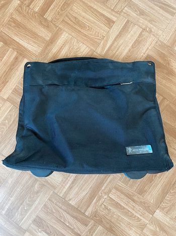 Cartable valise à roulettes multi poches Michelin