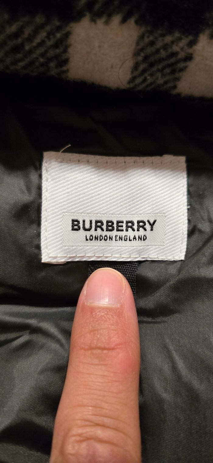 Doudoune Burberry taille L - photo numéro 3