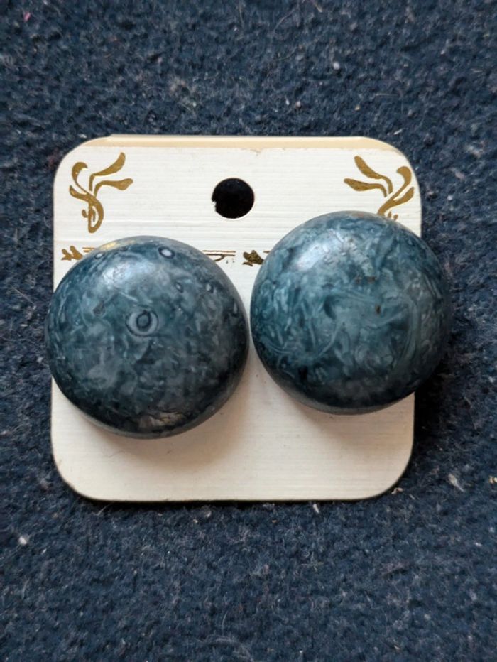 Grosses boucles d'oreilles rondes