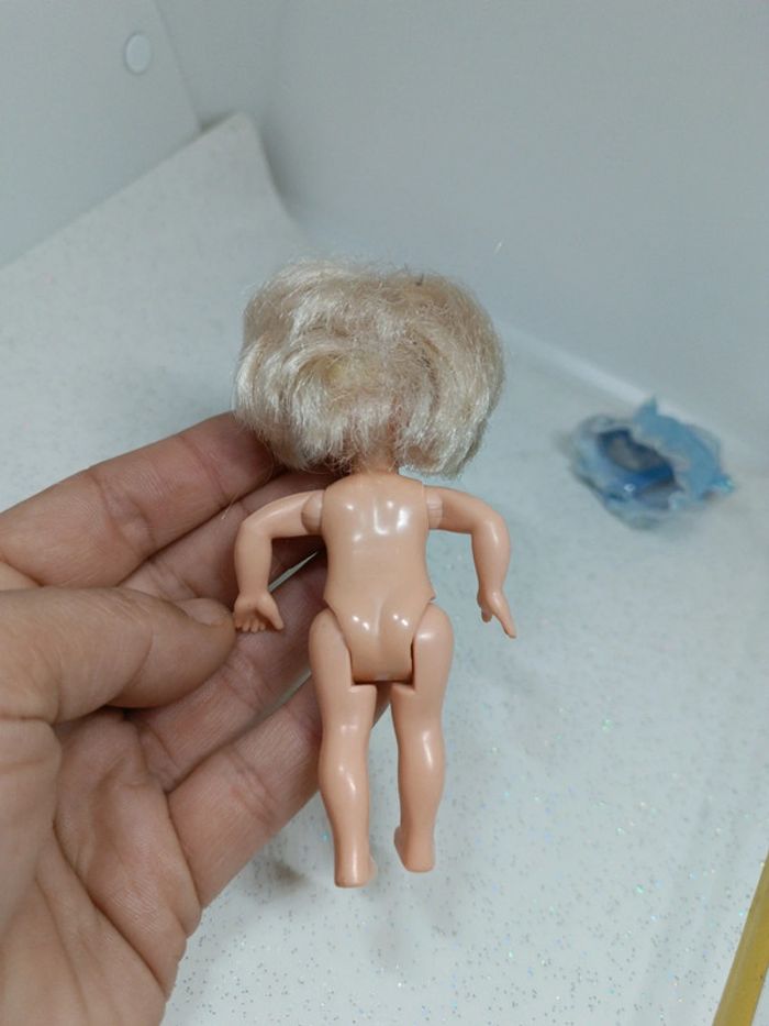 Petite poupée doll mannequin kelly Betty Shelly enfants girl fille cheveux court blonde M&C M c - photo numéro 11